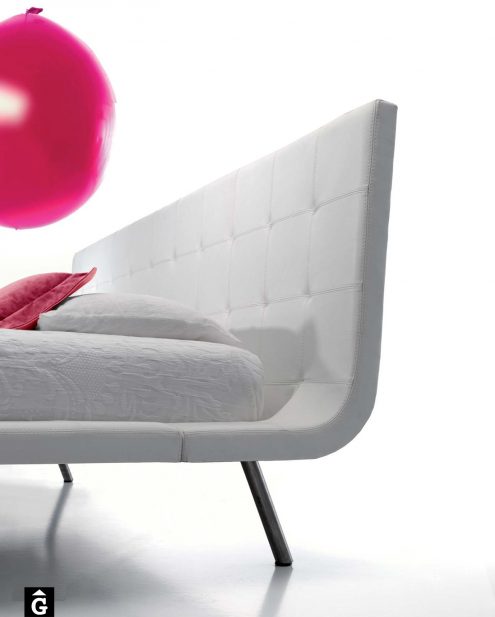Llit entapissat blanc Ballon MORADILLO BY MOBLES GIFREU BEDS LLIT TAPISSAT CURVA GIRONA
