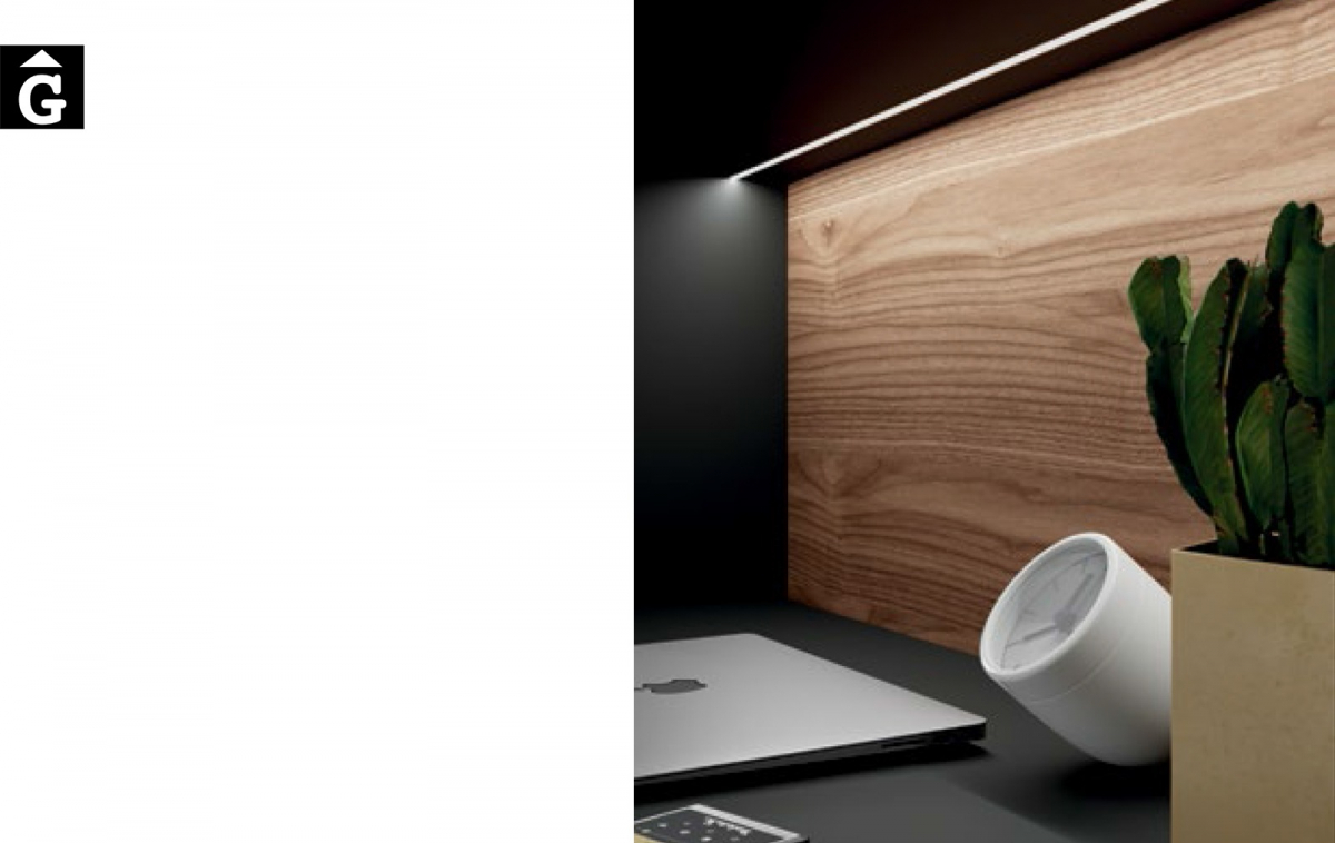 Llibreria noguera detall tira led incrustada Line ViVe muebles Verge programa llibrera llibreries living by mobles Gifreu