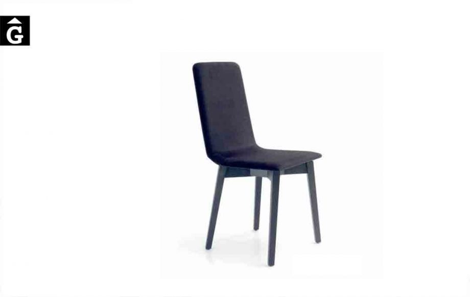 Cadira-Smith-A-Pure-Designs-mobles-Gifreu