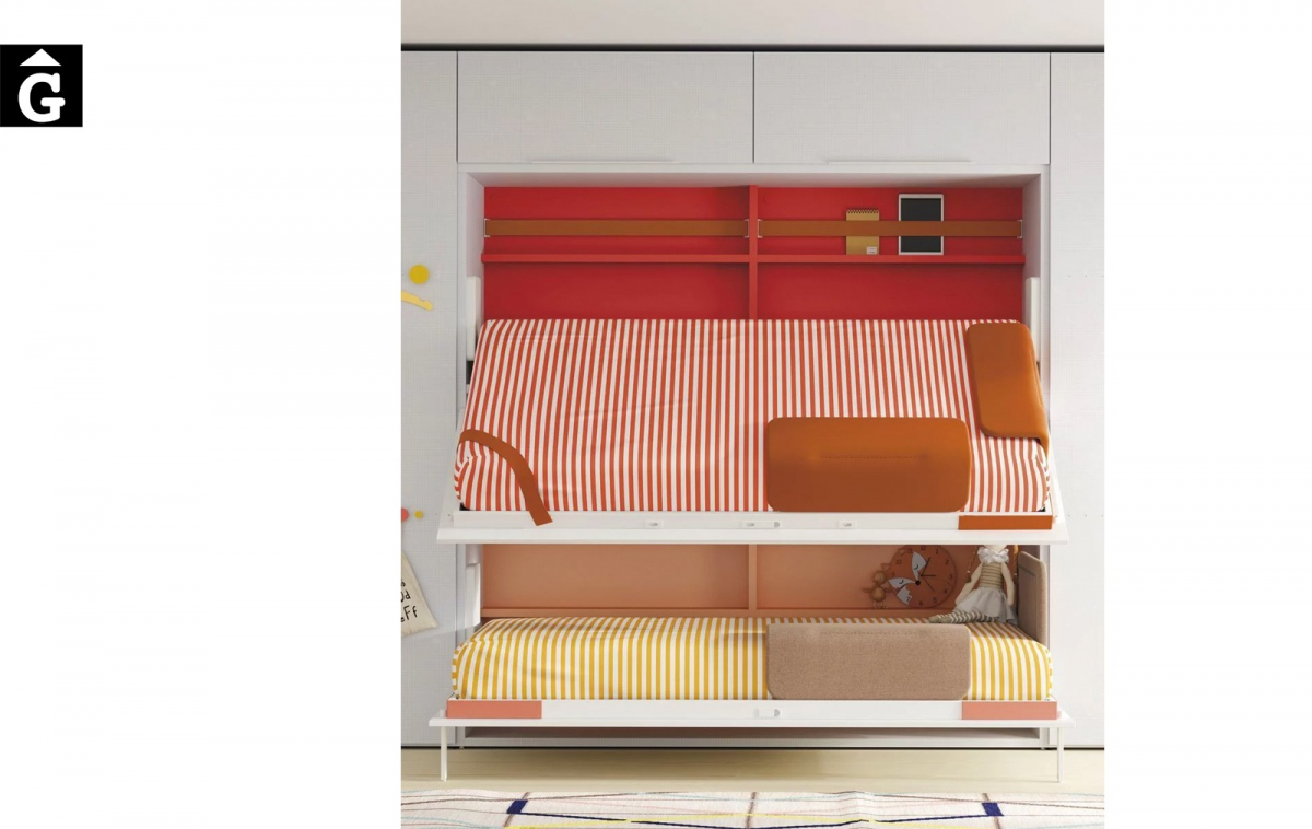 Habitació juvenil amb llitera abatible | detall moviment llit alt per facilitar treball fer llit | Up & Down | llits abatibles | Pràctics, saludables i segurs | Jotajotape | mobles Gifreu