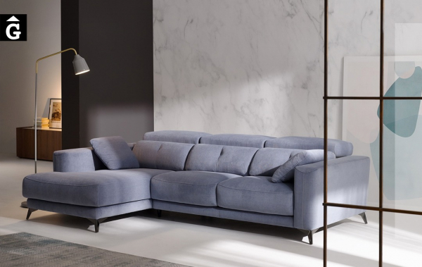 Sofà chaise longue seients lliscants Julia | Bobbio | Sofà pota alta | Sofàs a mida | grans | llargs | Moderns | Modulars | Per a casa | Comprar sofà | mobles Gifreu | Botiga | Distribuïdor Girona