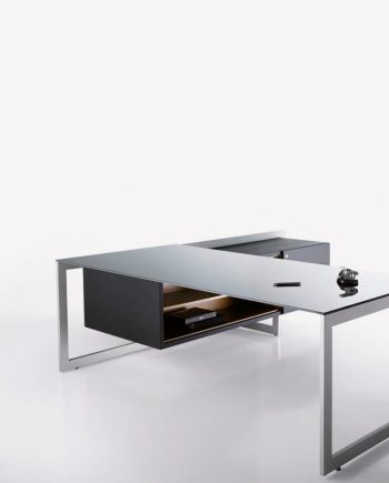 Taula despatx extremada Vector de Josep Lluscà | Forma 5 | mobiliari d'oficina molt interessant | mobles Gifreu | botiga | Contract | Mobles nous d'oficina