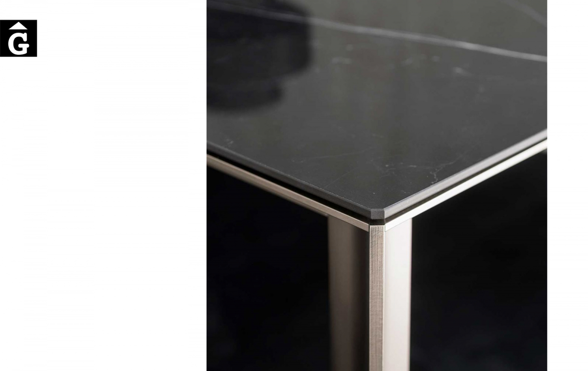 Taula extensible Skin detall constructiu | L'art del Made in Italy plasmat a la materia | Taules | Cadires | Butaques |mobles minimalistes | Desalto | Distribuidor oficial | mobles Gifreu