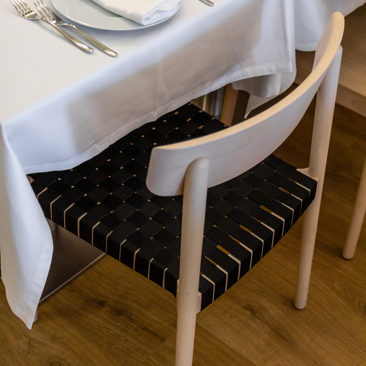 smart-chair-andreu-world-33