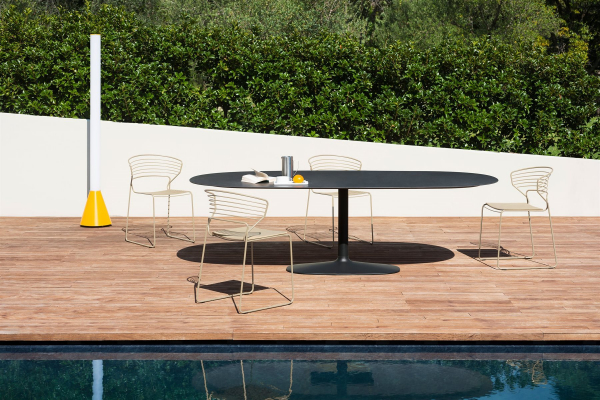 Cadira elegant d'exterior Koki Wire
