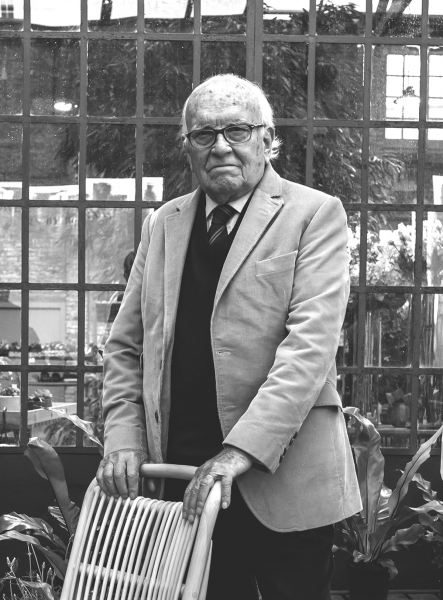 Miguel Milá