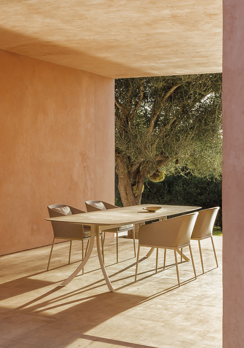 Taula d'exterior Falcata-